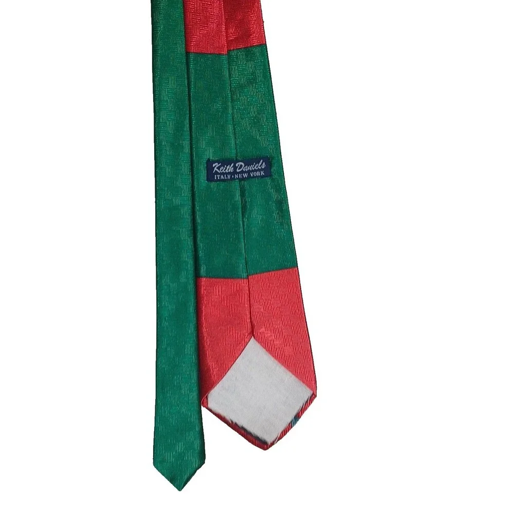 Keith Daniels Christmas Tie Mens Green Red Shiny Christmas Trees Holiday Silk